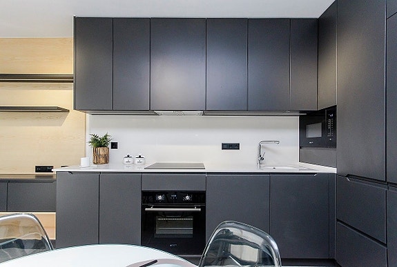 En megler med gode referanser - SPANIA1.no