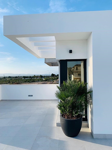 En megler med gode referanser -  SPANIA1.no