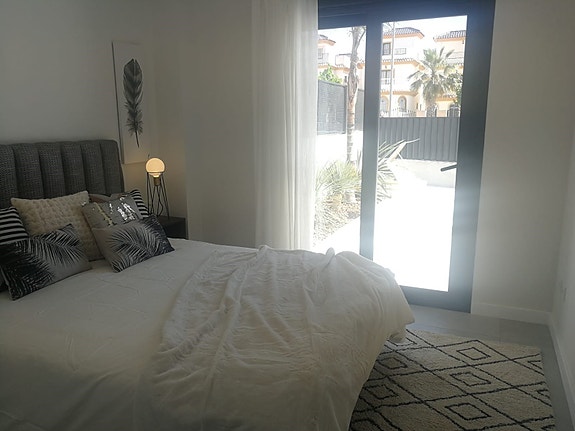 En megler med gode referanser -  SPANIA1.no