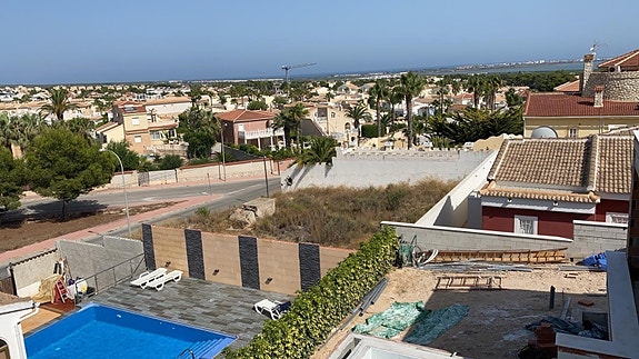 En megler med gode referanser -  SPANIA1.no