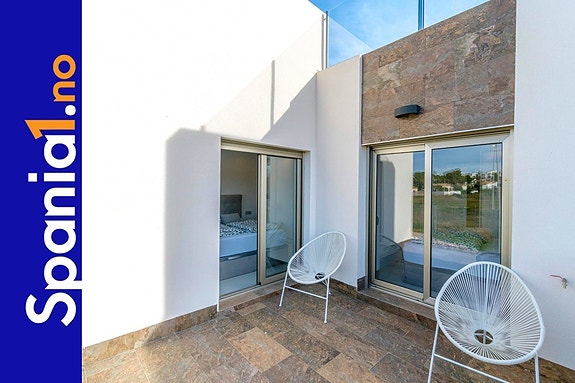 En megler med gode referanser - SPANIA1.no