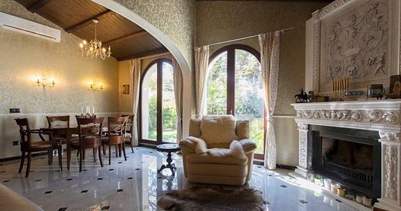 En megler med gode referanser - SPANIA1.no