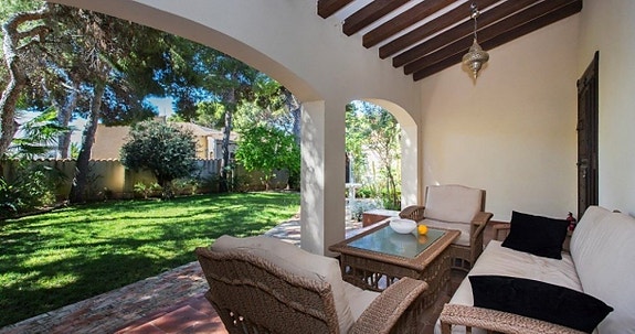 En megler med gode referanser - SPANIA1.no