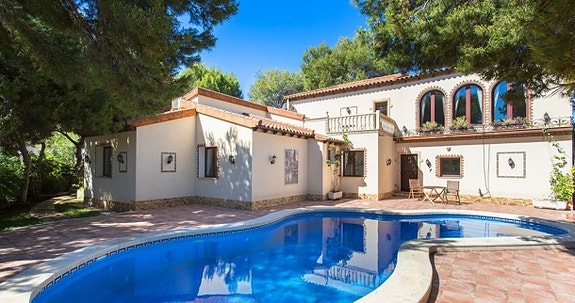 En megler med gode referanser - SPANIA1.no