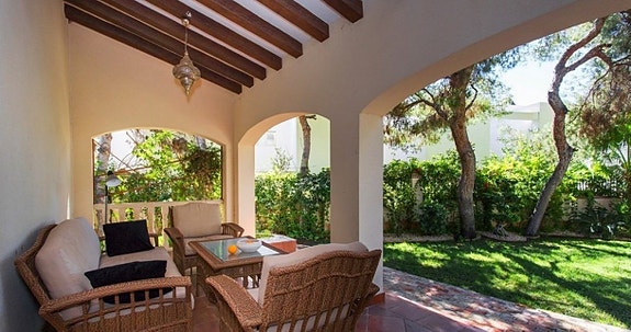 En megler med gode referanser - SPANIA1.no