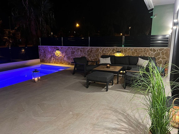 En megler med gode referanser - SPANIA1.no