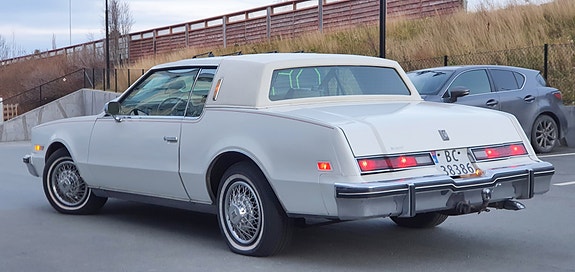 Oldsmobile 7 of 20