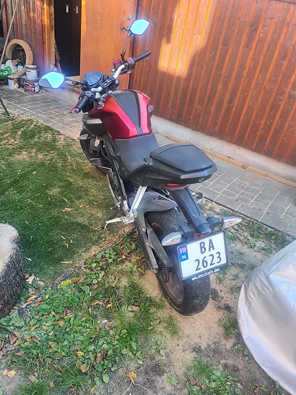 Yamaha Mt 125 2 of 4