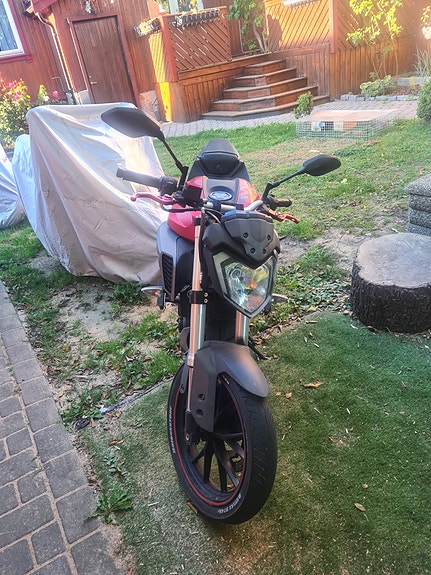 Yamaha Mt 125 3 of 4