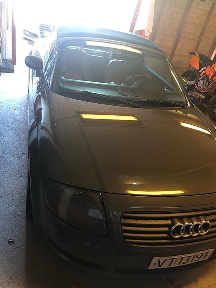 Audi TT 3 of 7
