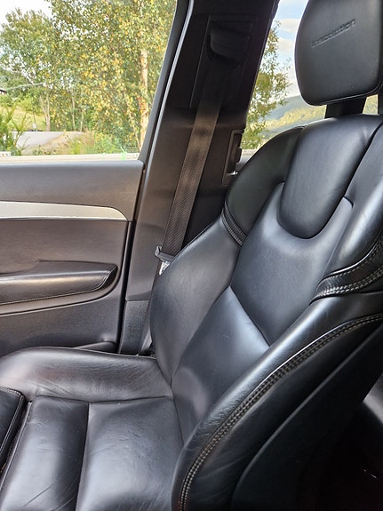 Volvo XC90 8 of 9