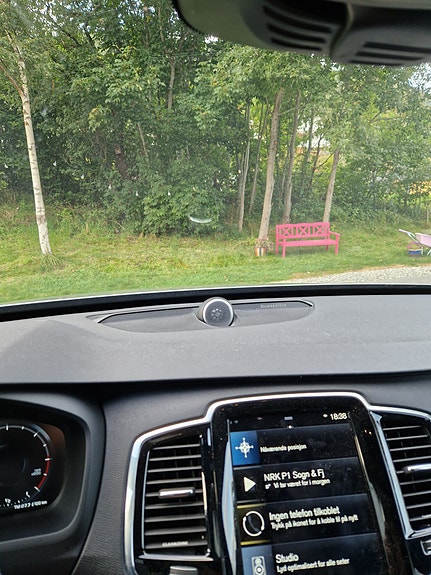 Volvo XC90 7 of 9