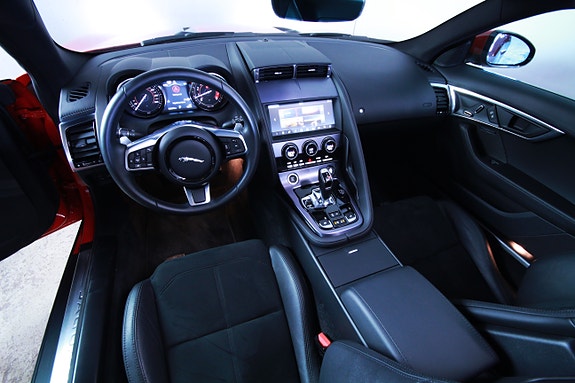 Jaguar F-TYPE 17 of 24