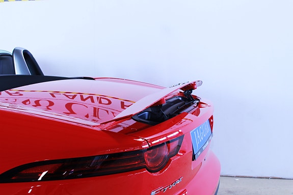 Jaguar F-TYPE 11 of 24