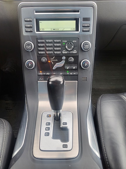 Volvo V70 16 of 23