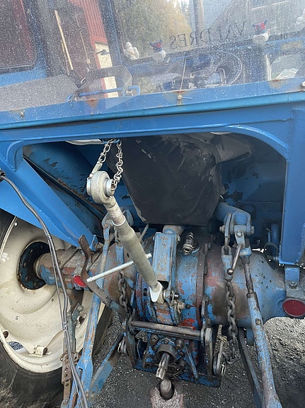 Ford 4600 5 of 16