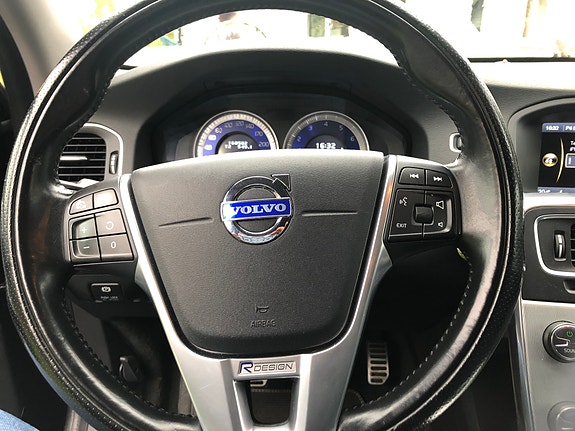 Volvo V60 5 of 5