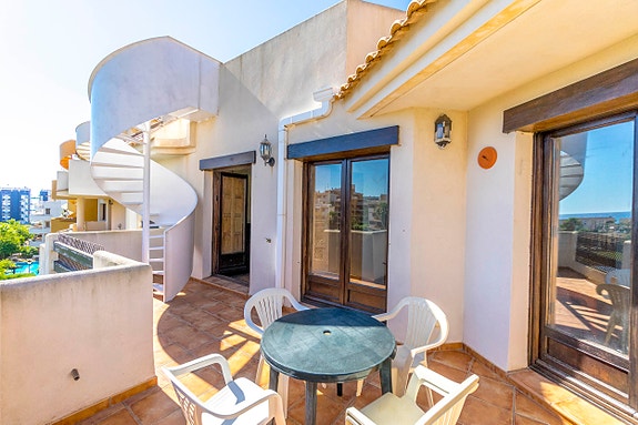 En megler med gode referanser - SPANIA1.no