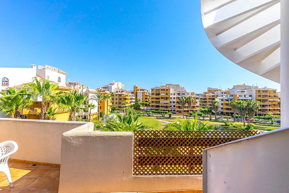 En megler med gode referanser - SPANIA1.no