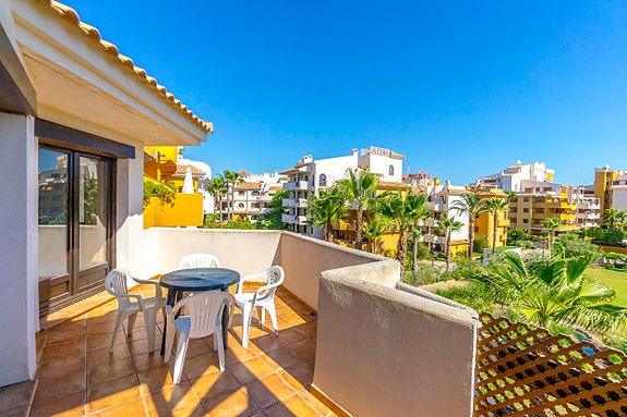 En megler med gode referanser - SPANIA1.no