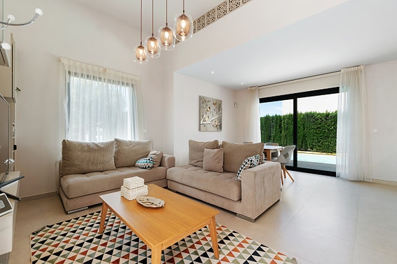 En megler med gode referanser -  SPANIA1.no