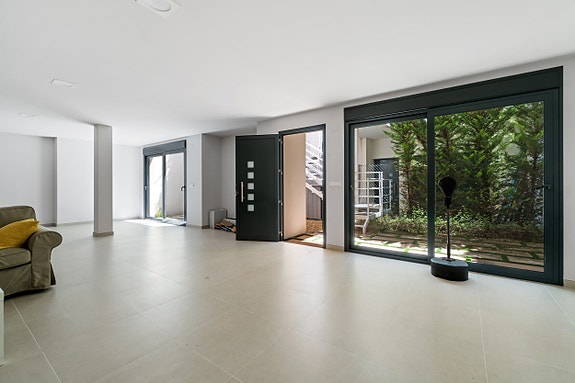 En megler med gode referanser -  SPANIA1.no