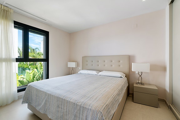 En megler med gode referanser -  SPANIA1.no