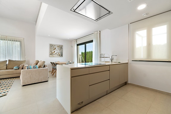 En megler med gode referanser -  SPANIA1.no