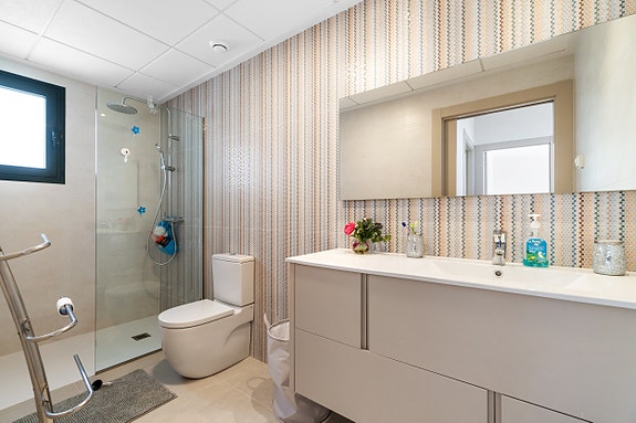 En megler med gode referanser -  SPANIA1.no