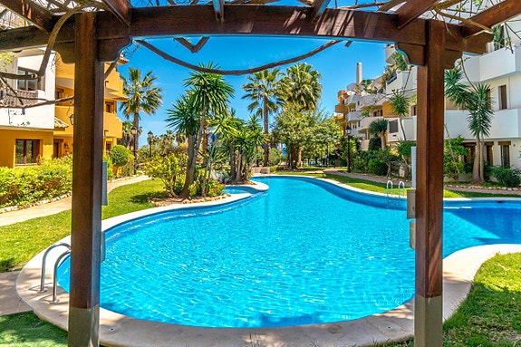 En megler med gode referanser - SPANIA1.no