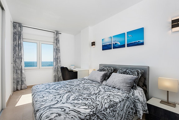 En megler med gode referanser - SPANIA1.no