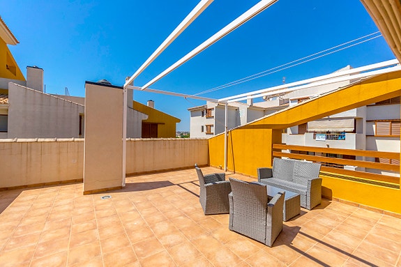 En megler med gode referanser - SPANIA1.no