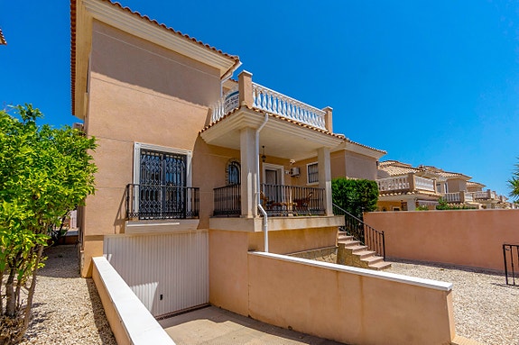 En megler med gode referanser - SPANIA1.no