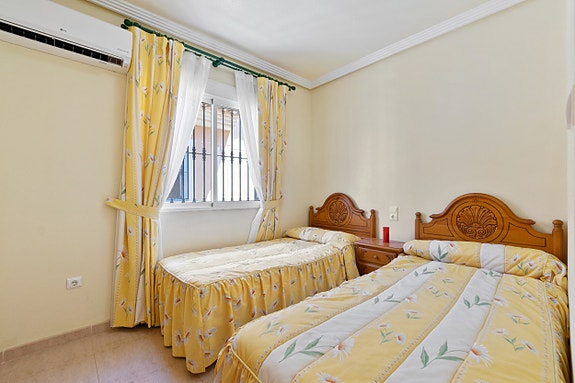 En megler med gode referanser - SPANIA1.no