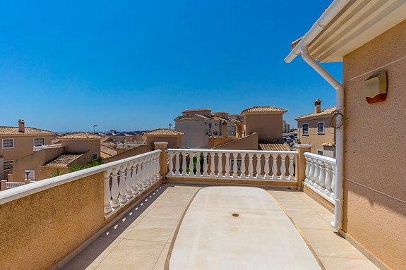 En megler med gode referanser - SPANIA1.no