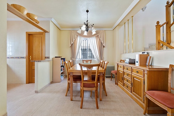 En megler med gode referanser - SPANIA1.no