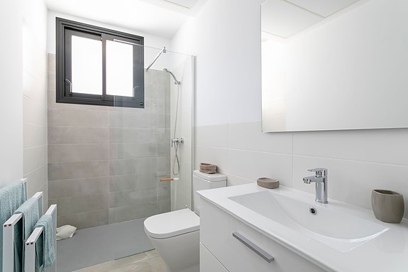 En megler med gode referanser - SPANIA1.no