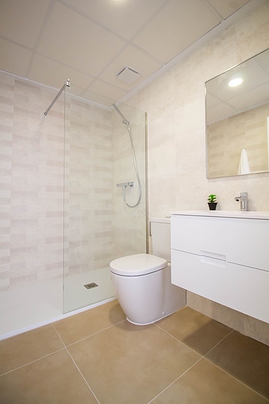 En megler med gode referanser - SPANIA1.no