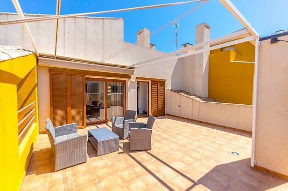 En megler med gode referanser - SPANIA1.no