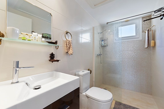 En megler med gode referanser - SPANIA1.no