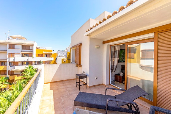 En megler med gode referanser - SPANIA1.no