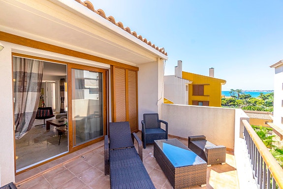 En megler med gode referanser - SPANIA1.no