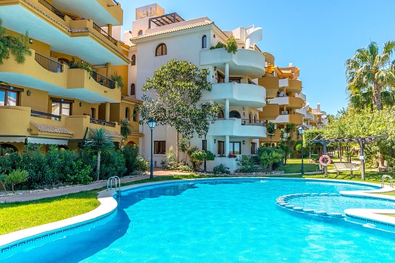 En megler med gode referanser - SPANIA1.no