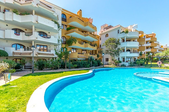 En megler med gode referanser - SPANIA1.no