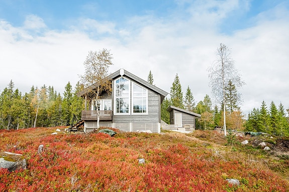 Flott fritidseiendom nyoppført 2019/20 - Beliggende mellom Mørksjøen og Hersjøen