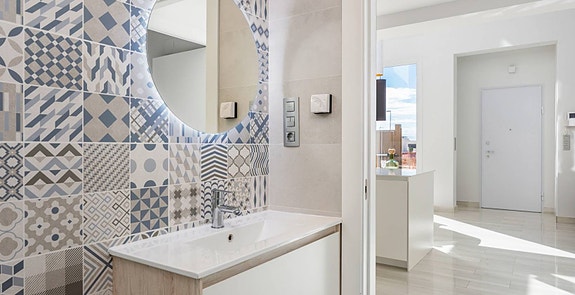 En megler med gode referanser - SPANIA1.no