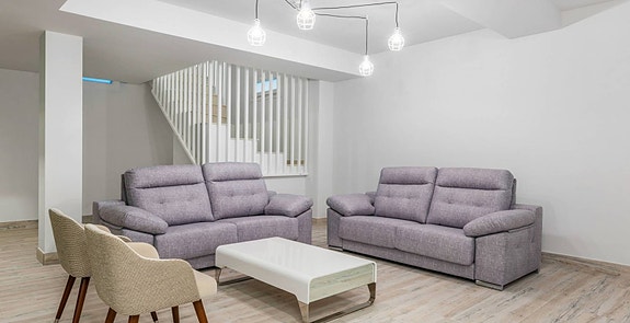 En megler med gode referanser - SPANIA1.no