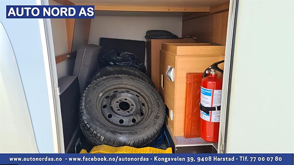  Vinterdekk og nivåklosser følger med.