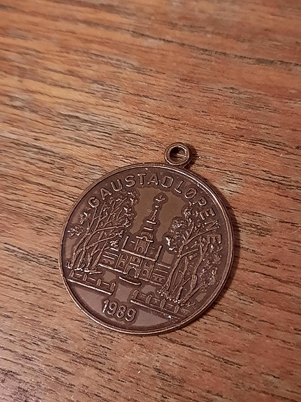 Product image 1 of 2