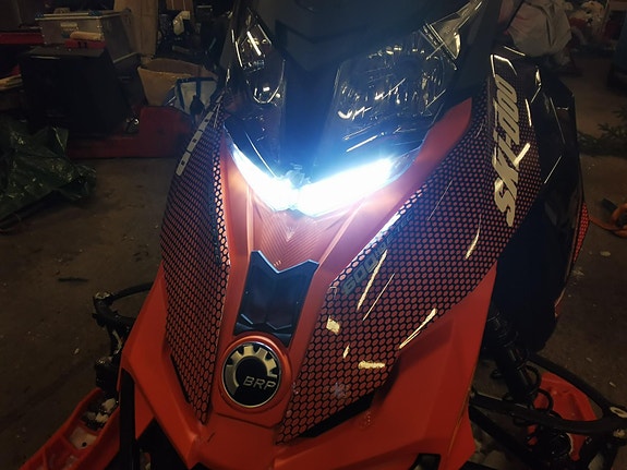 Ski-doo Renegade 600 H.O Backcountry 17 of 29